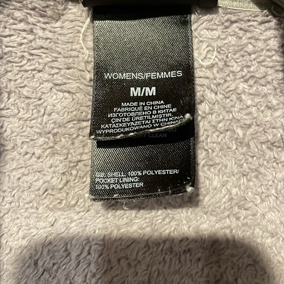 Women’s Fleece North Face Zip Up Jacket - Medium - Picture 5 of 5